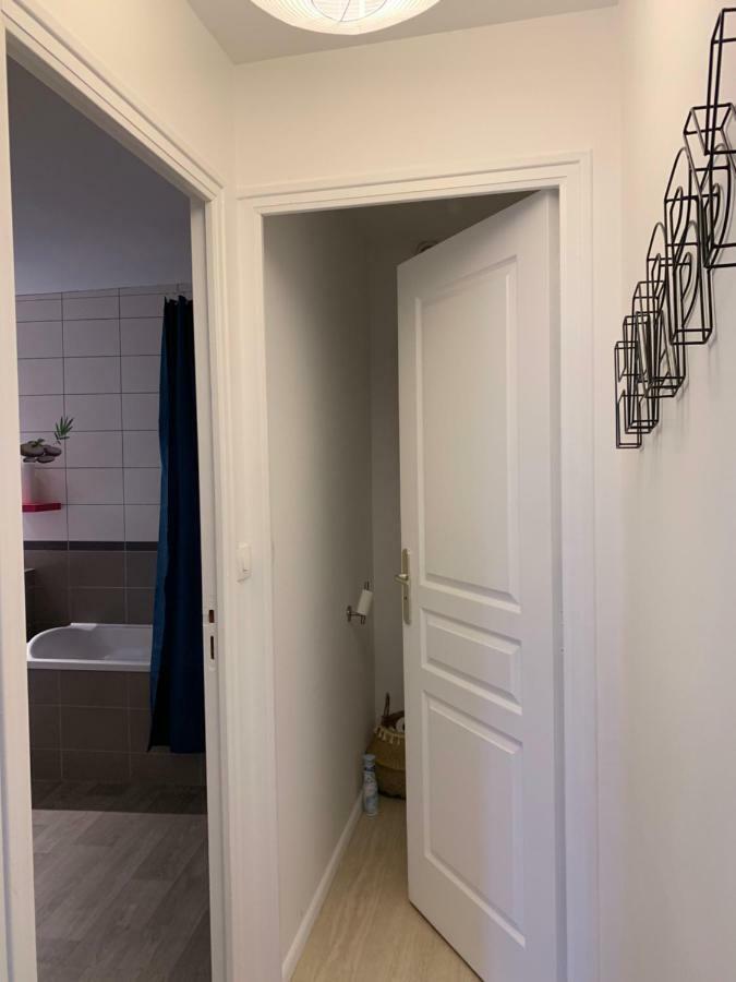 Appartement Situe Dans L'Hyper-Centre D'Auray Exterior foto
